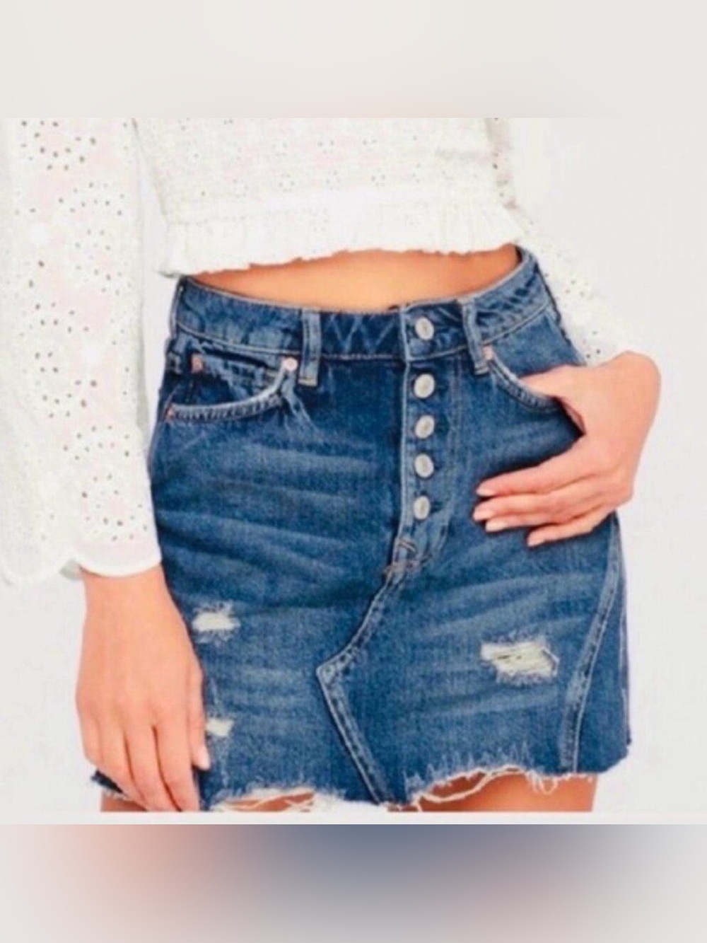 We The Free Medium Blue Distressed Button-Front Denim Skirt